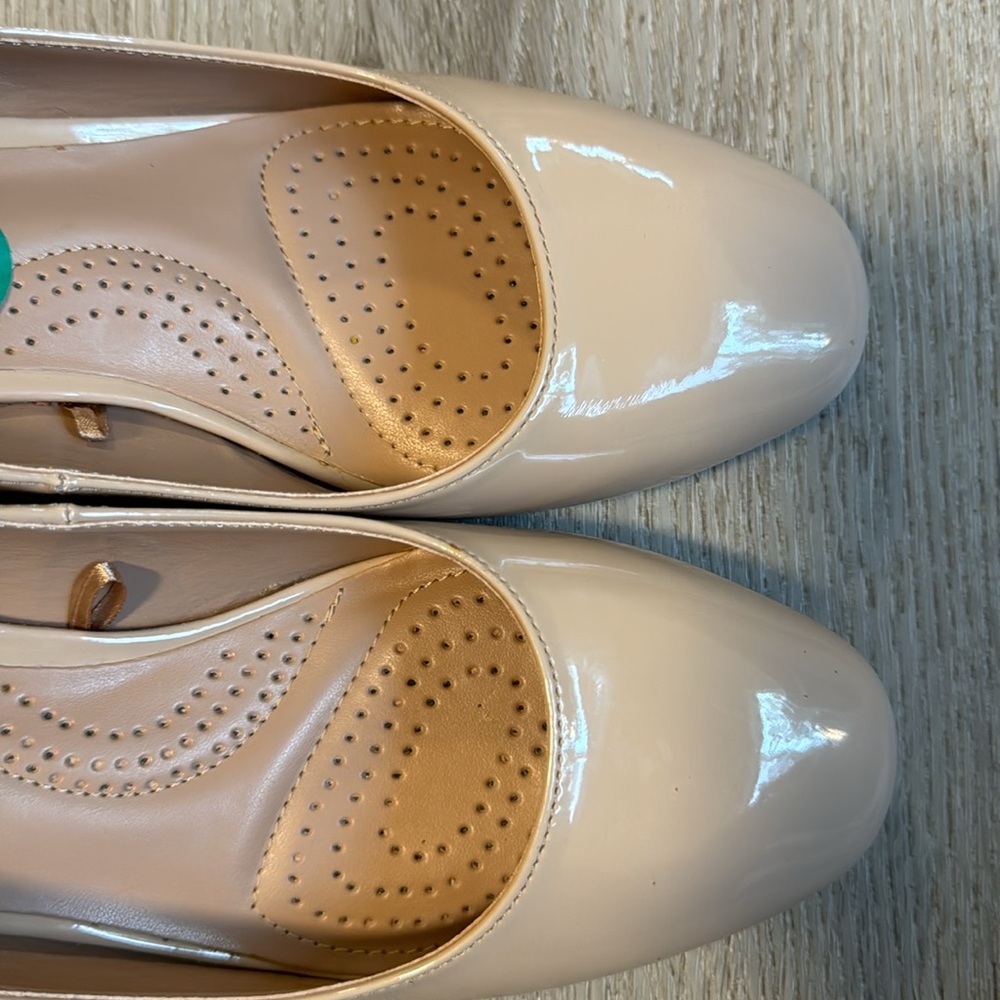 Square Toe Block Heels Tan Color Size 7 1/2 - image 4